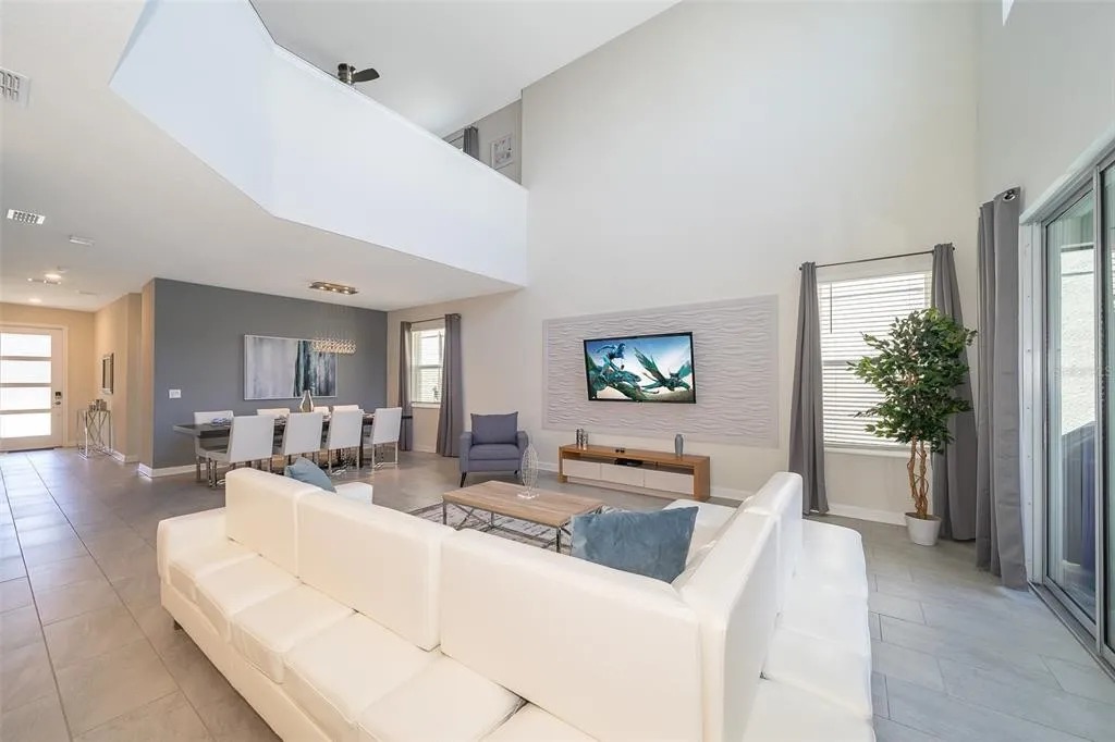 5 bedroom vacation house at Storey Lake - Image 2