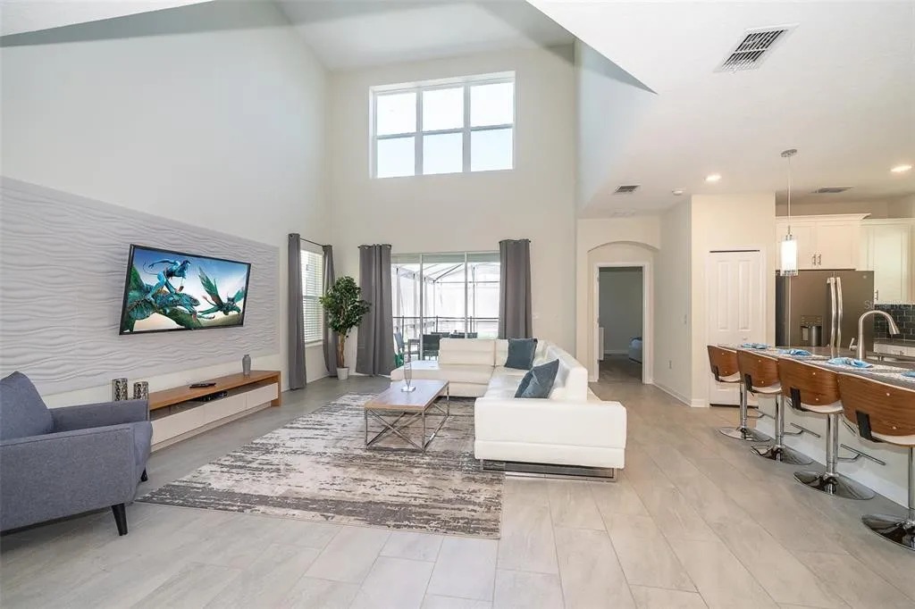 5 bedroom vacation house at Storey Lake - Image 3