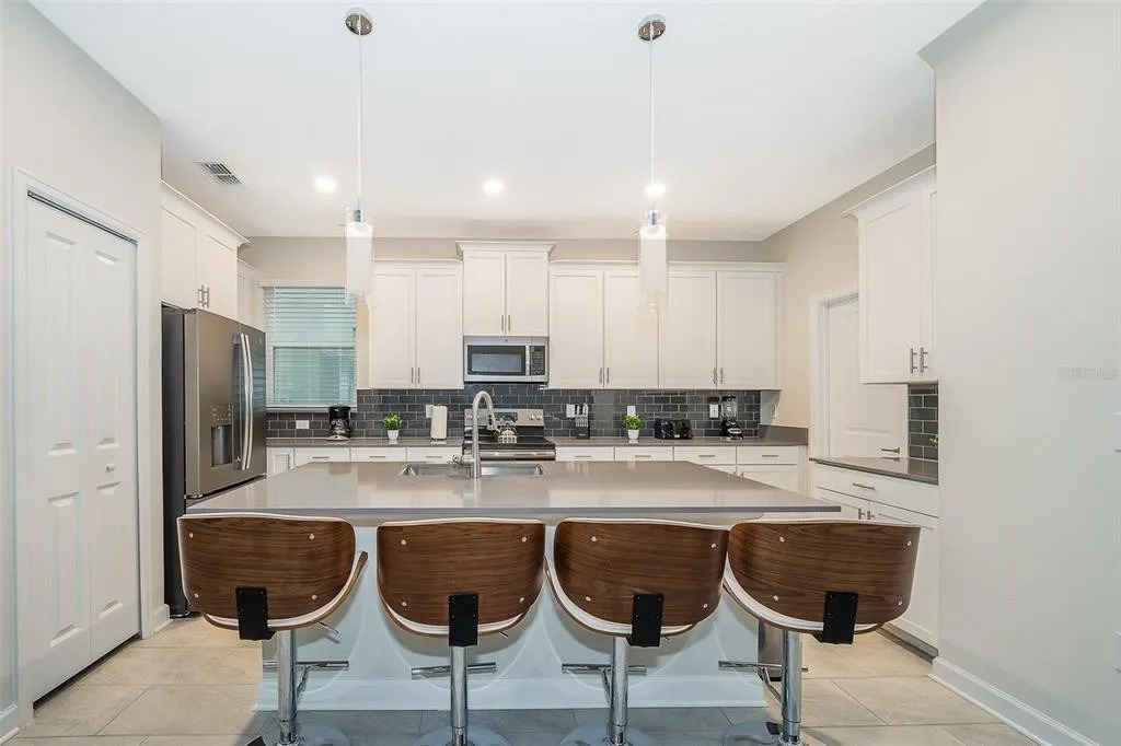 5 bedroom vacation house at Storey Lake - Image 6