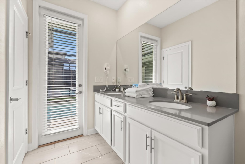 5 bedroom vacation house at Storey Lake - Image 28