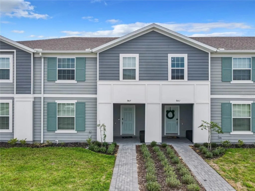 5 bedroom vacation townhouse at Windsor Island Resort - Image 1