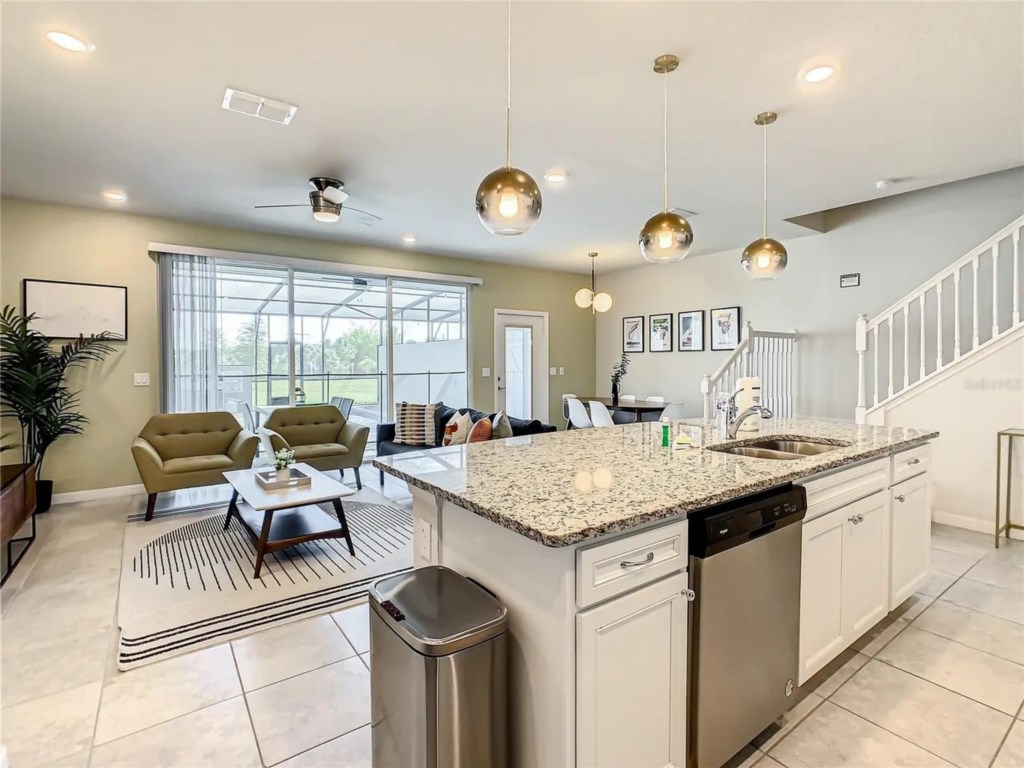 5 bedroom vacation townhouse at Windsor Island Resort - Image 13