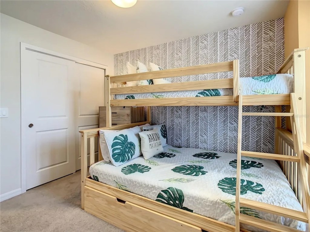 5 bedroom vacation townhouse at Windsor Island Resort - Image 29