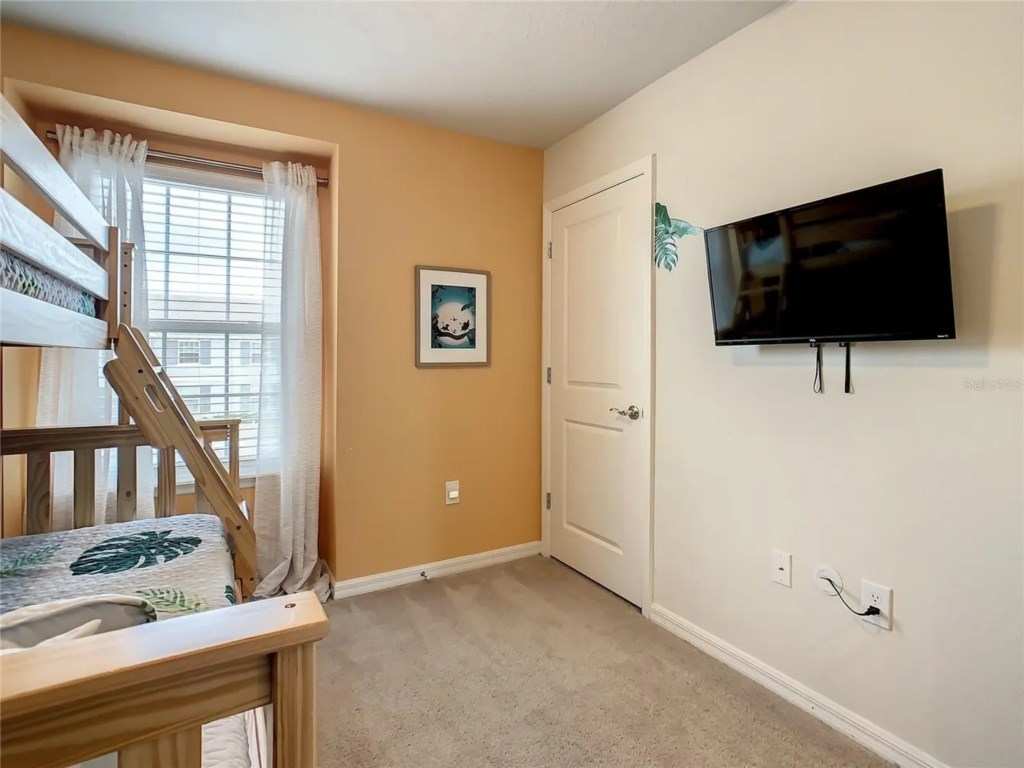 5 bedroom vacation townhouse at Windsor Island Resort - Image 30