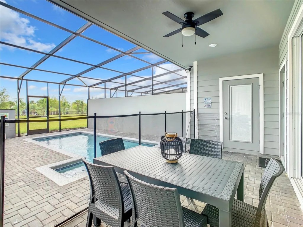 5 bedroom vacation townhouse at Windsor Island Resort - Image 35