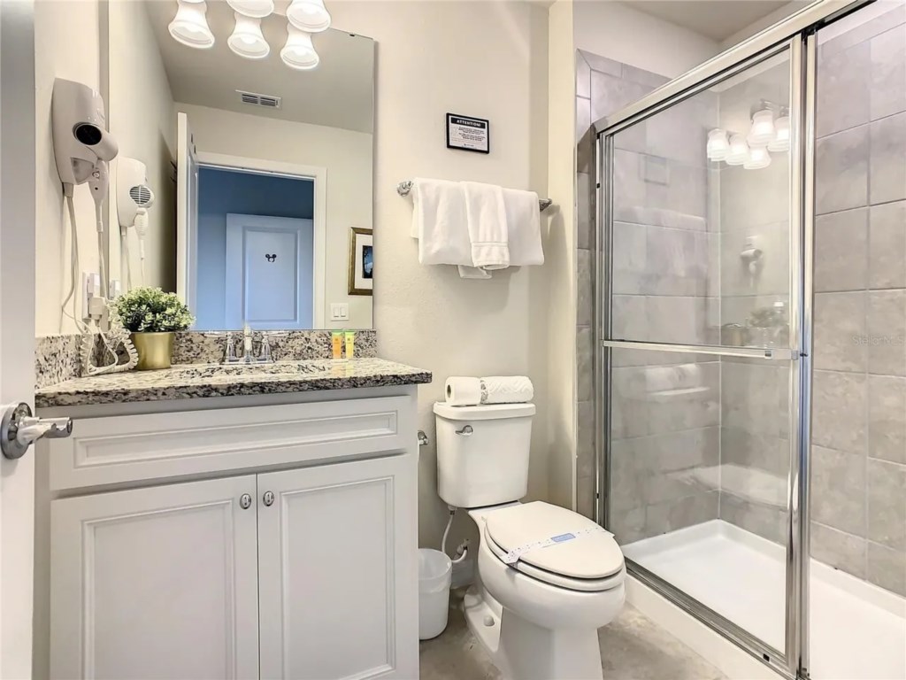 5 bedroom vacation townhouse at Windsor Island Resort - Image 42