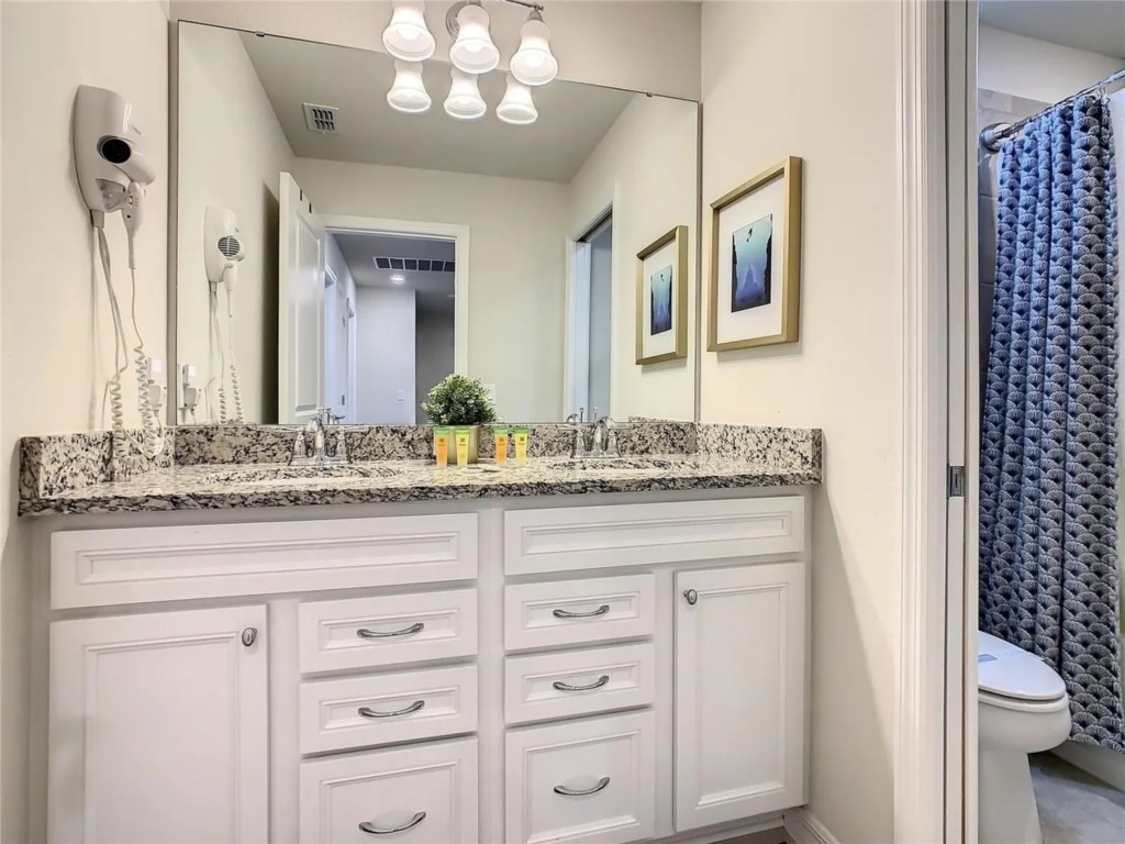 5 bedroom vacation townhouse at Windsor Island Resort - Image 43