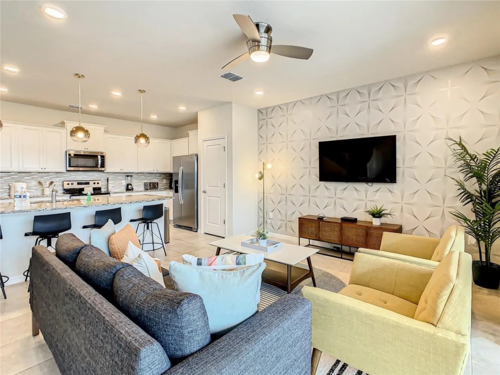 5 bedroom vacation townhouse at Windsor Island Resort - Image 5