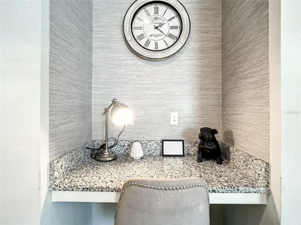 6 bedroom vacation house at Storey Lake - Image 12