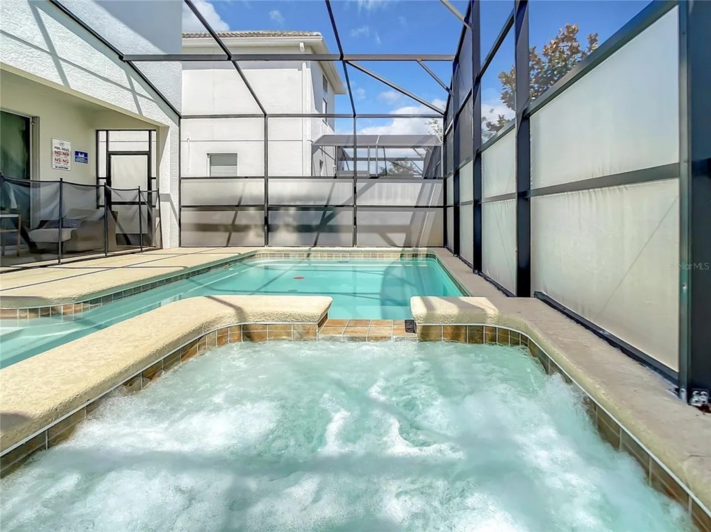 6 bedroom vacation house at Storey Lake - Image 44