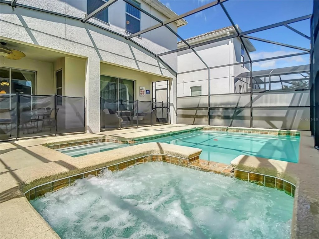 6 bedroom vacation house at Storey Lake - Image 45