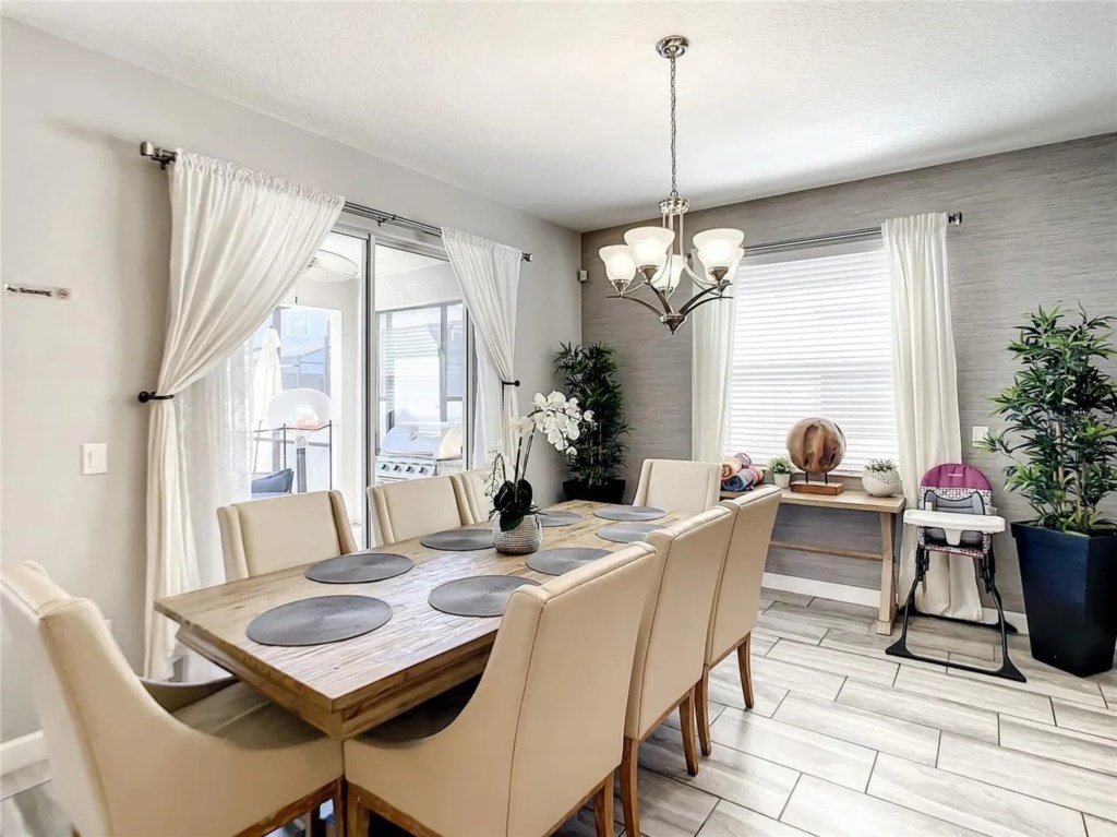 6 bedroom vacation house at Storey Lake - Image 5