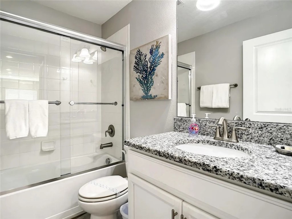 6 bedroom vacation house at Storey Lake - Image 51