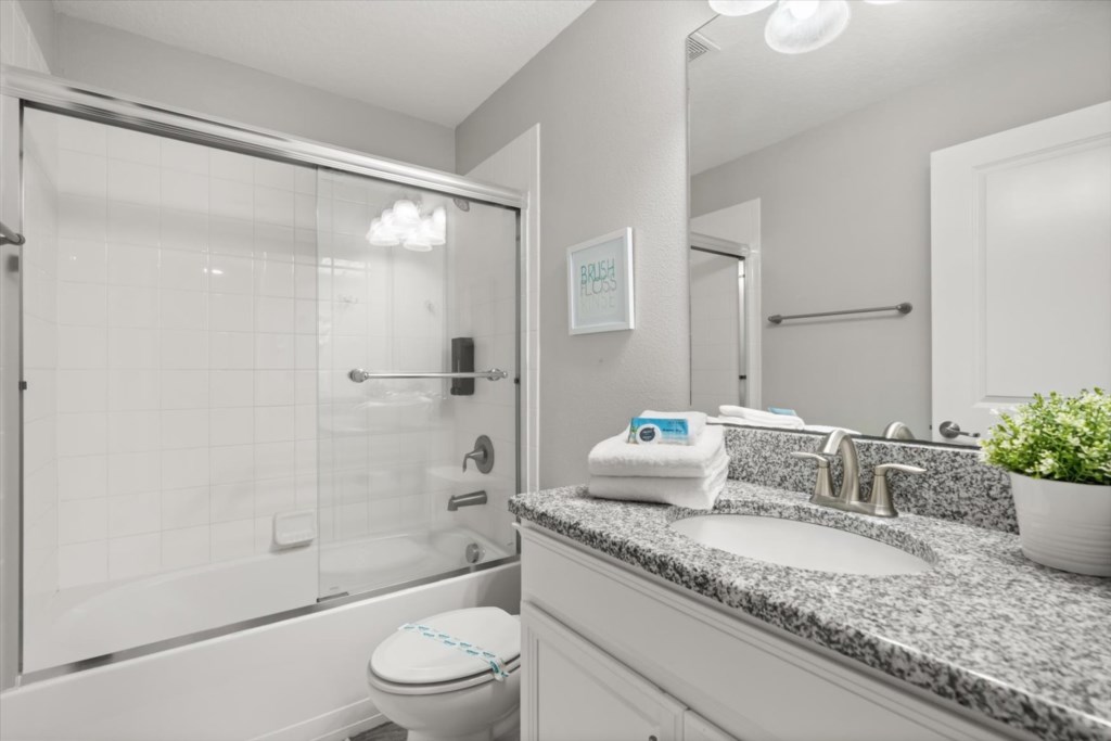 6 bedroom vacation house at Storey Lake - Image 30