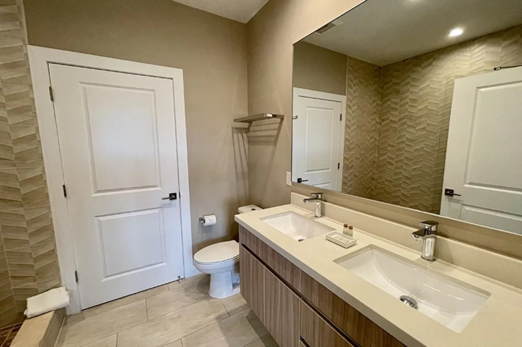 4 bedroom vacation townhouse at Magic Village Views - Image 15