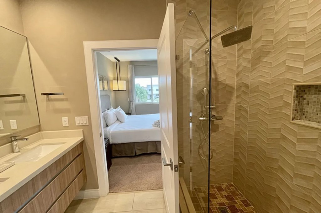 4 bedroom vacation townhouse at Magic Village Views - Image 16