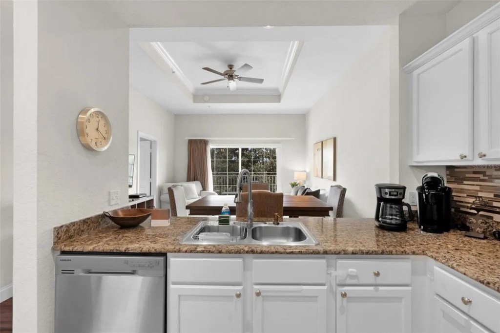 3 bedroom vacation townhouse at Reunion - Image 11