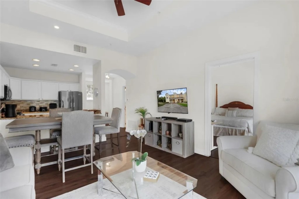 3 bedroom vacation townhouse at Reunion - Image 2