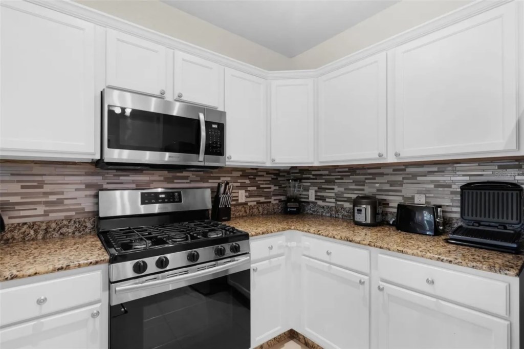 3 bedroom vacation townhouse at Reunion - Image 7