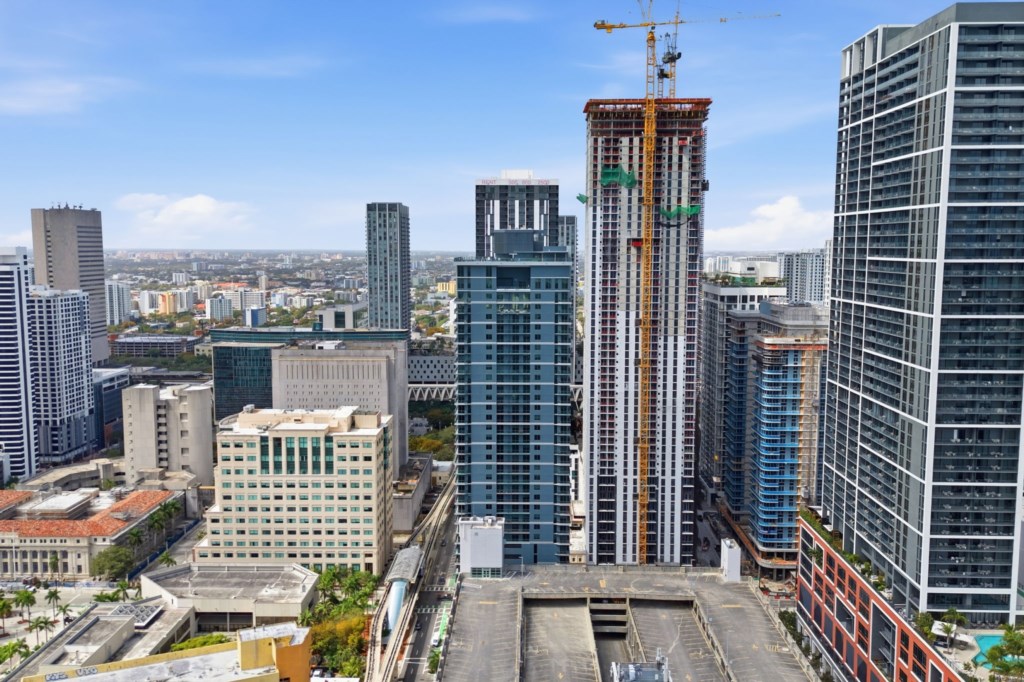 1 bedroom vacation apartment at 501 First Residence - Image 35