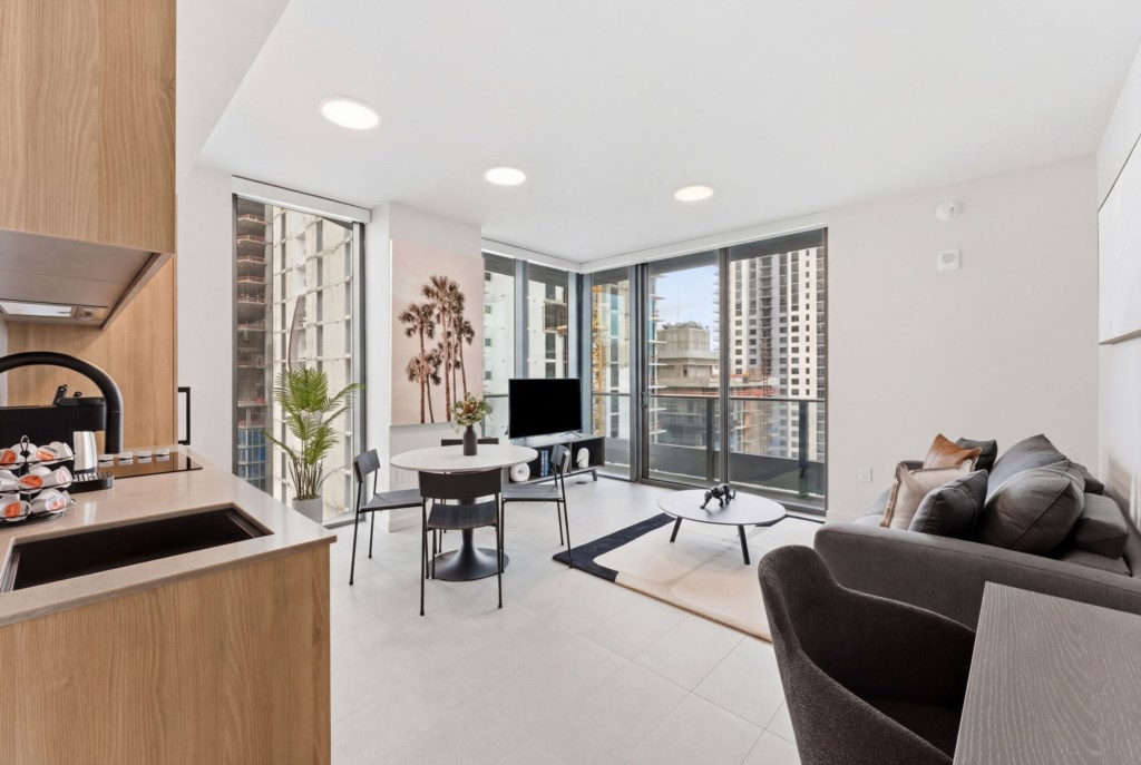 1 bedroom vacation apartment at 501 First Residence - Image 6