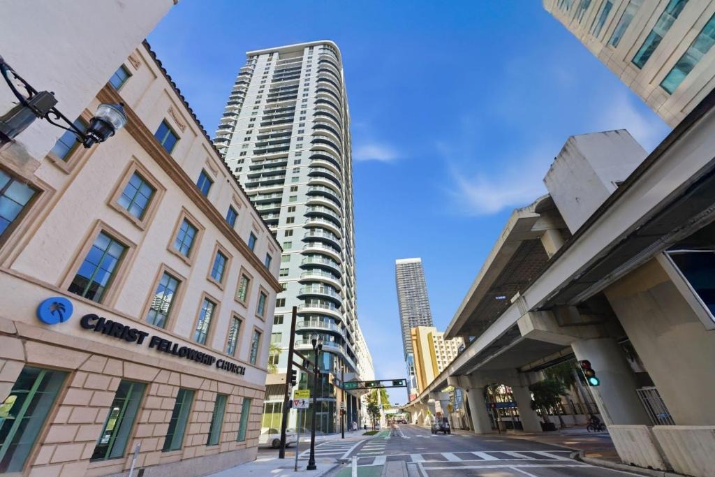 1 bedroom vacation apartment at 501 First Residence - Image 52