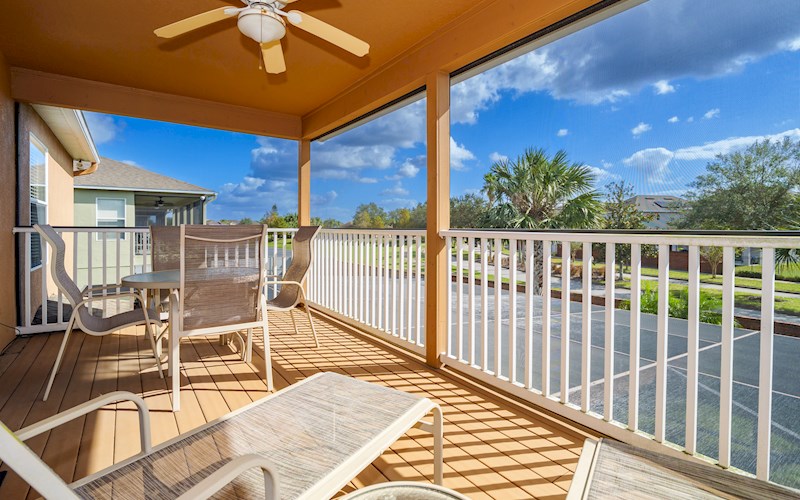 Balcony 1.jpg