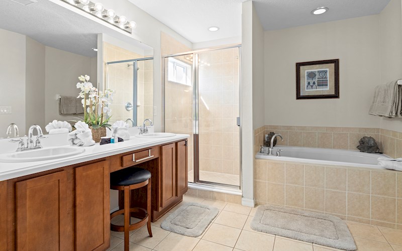 Master bathroom.jpg