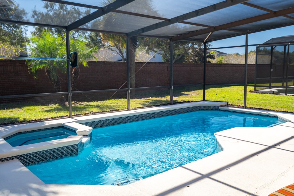 Pool & Spa