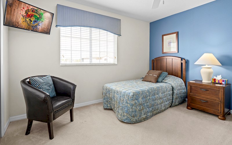 Twin 1 Bedroom front.jpg