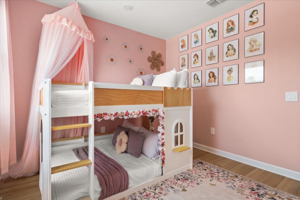5 bedroom vacation house at Reunion Village - Image 20