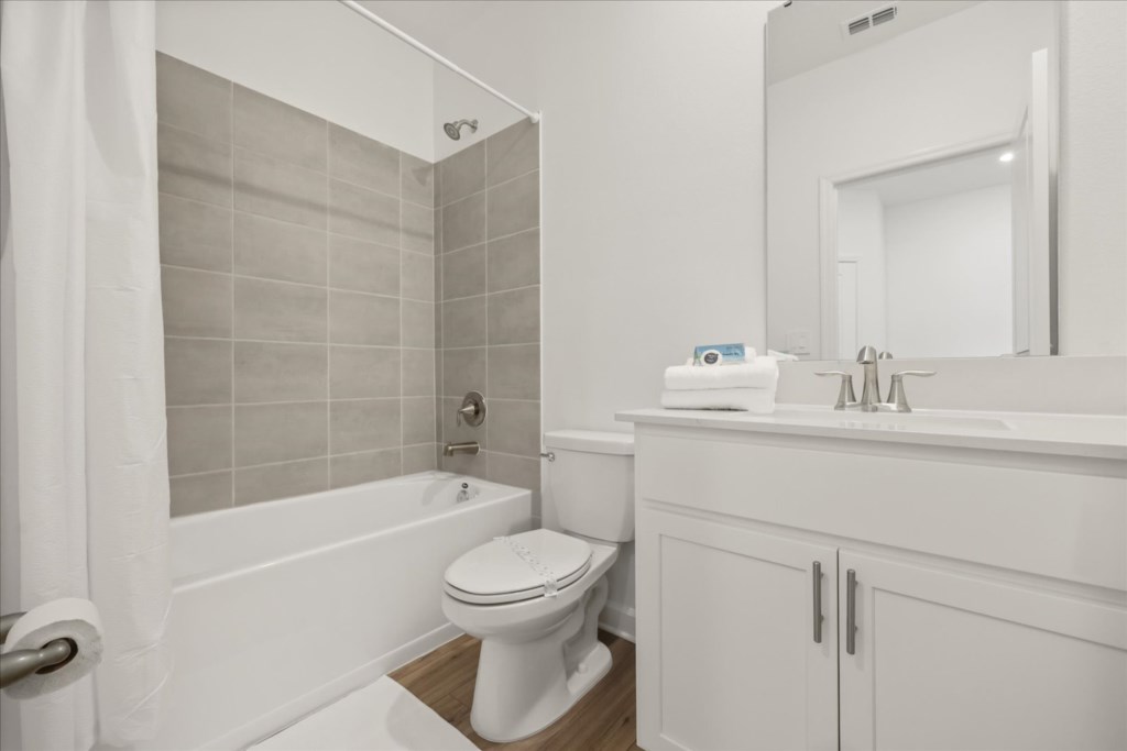 5 bedroom vacation house at Reunion Village - Image 28