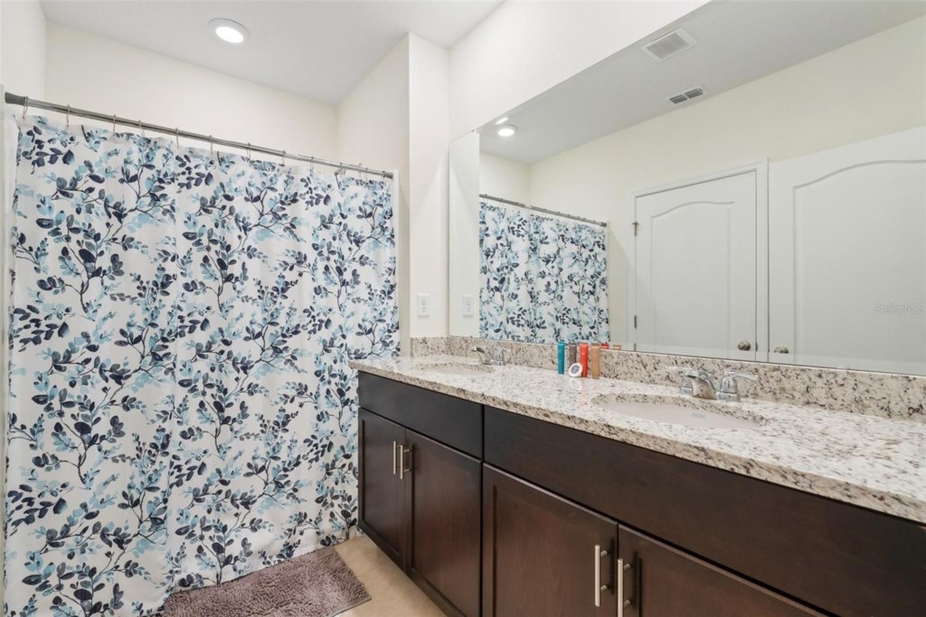 6 bedroom vacation house at Solterra - Image 30