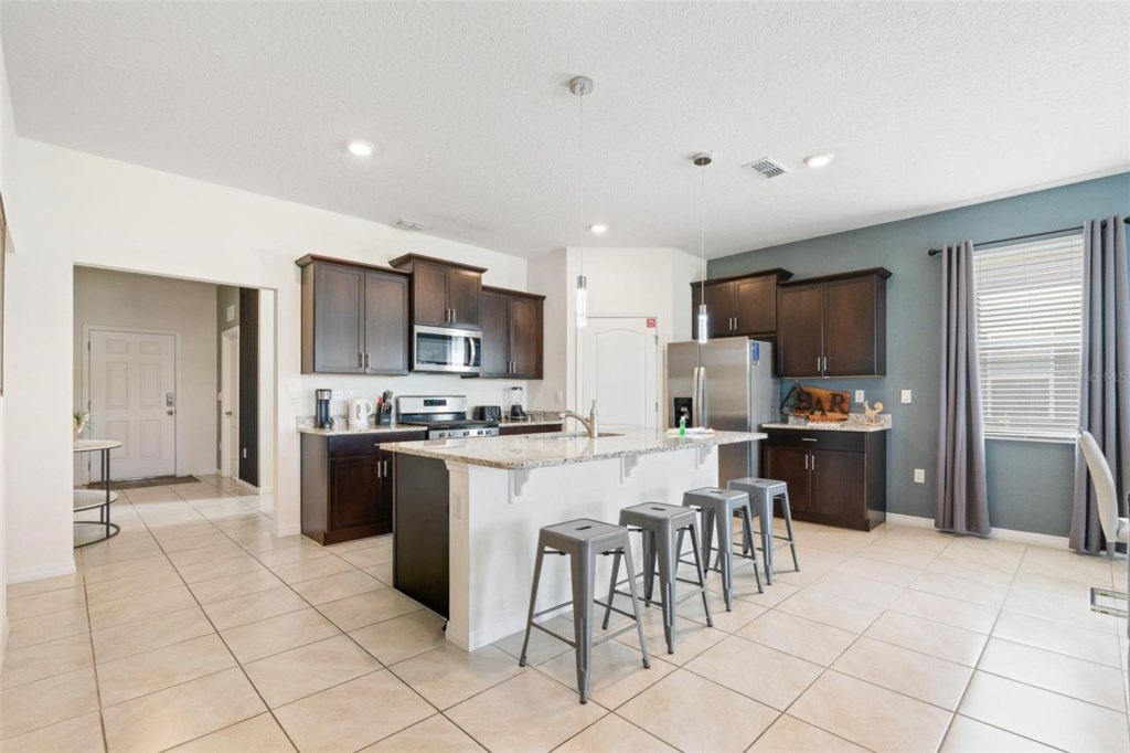 6 bedroom vacation house at Solterra - Image 7