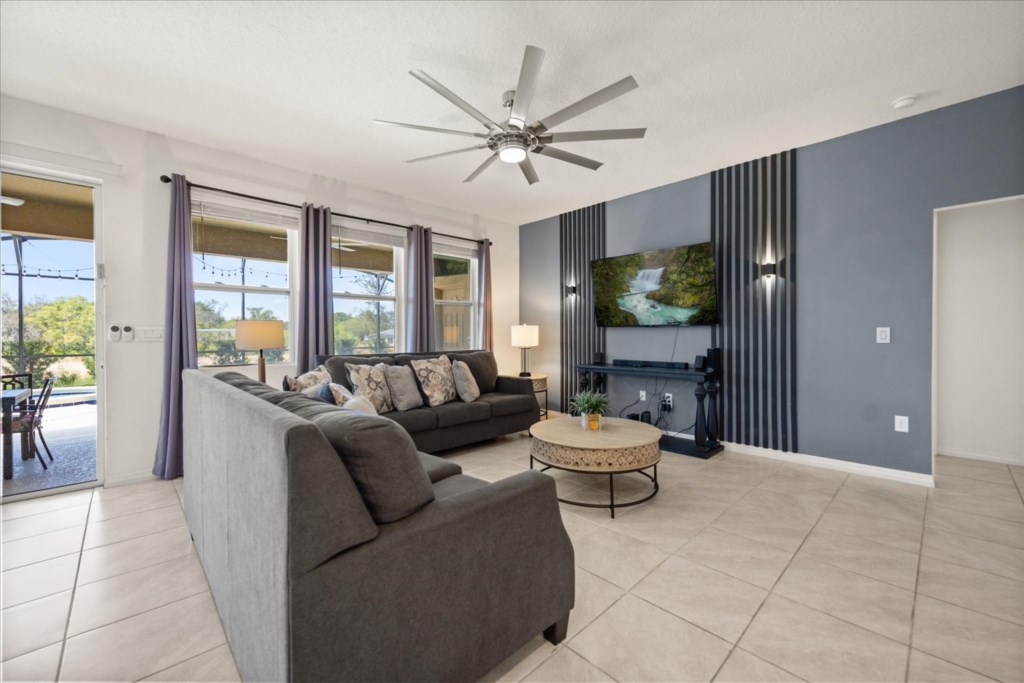 6 bedroom vacation house at Solterra - Image 3