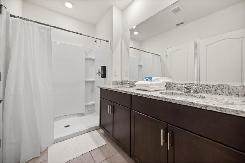 6 bedroom vacation house at Solterra - Image 30