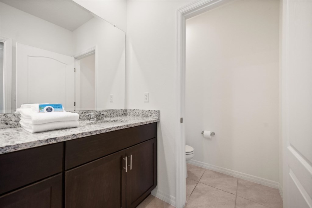 6 bedroom vacation house at Solterra - Image 32