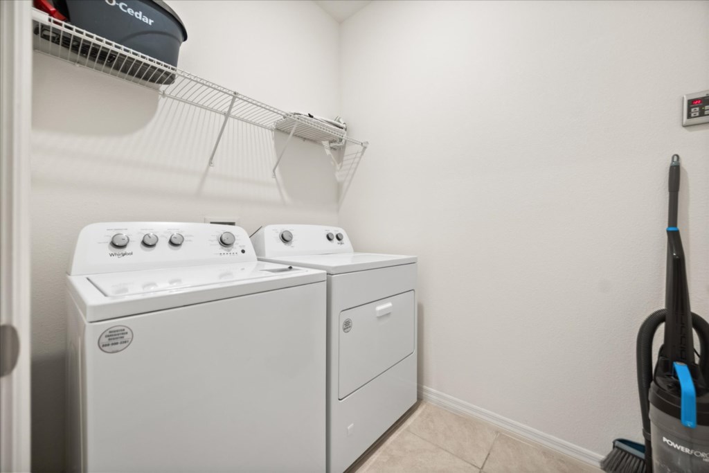 6 bedroom vacation house at Solterra - Image 38