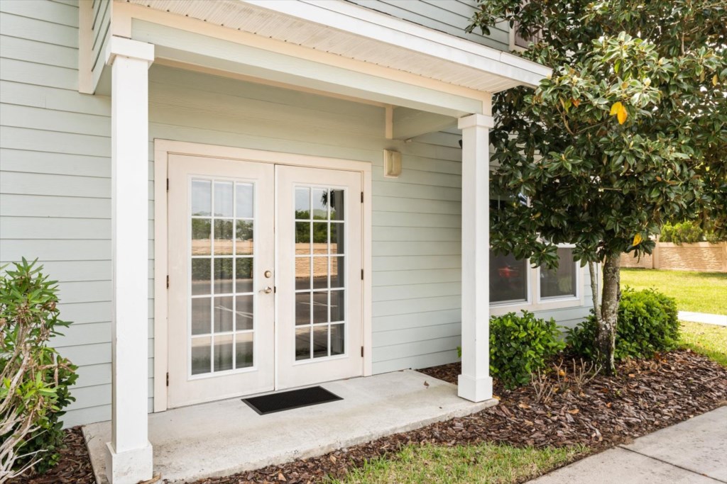 4 bedroom vacation townhouse at West Lucaya - Image 18