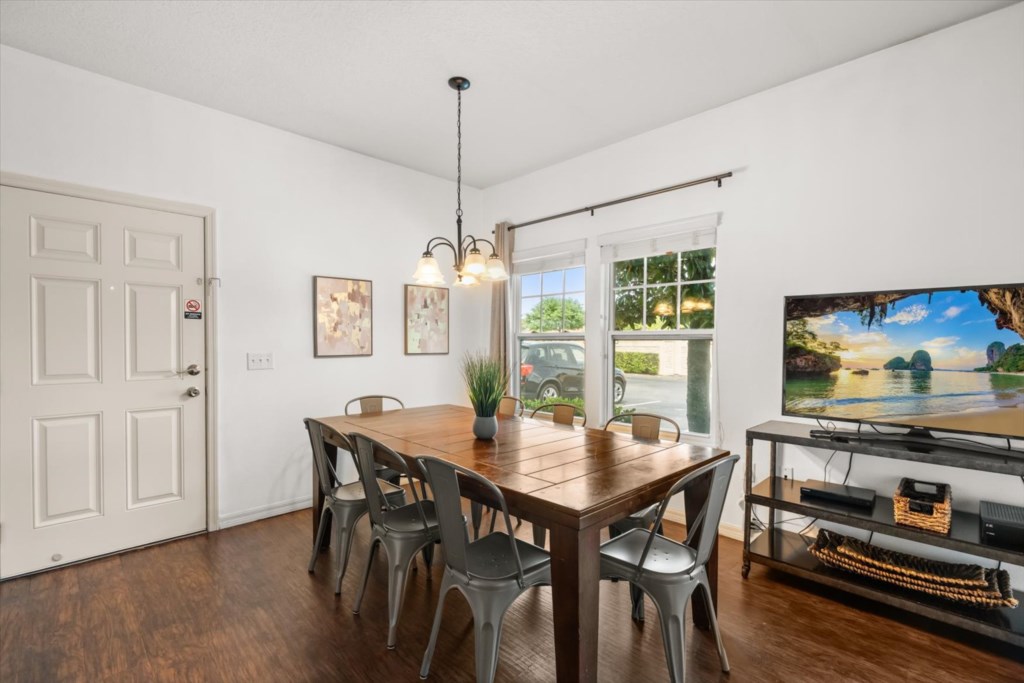 4 bedroom vacation townhouse at West Lucaya - Image 4