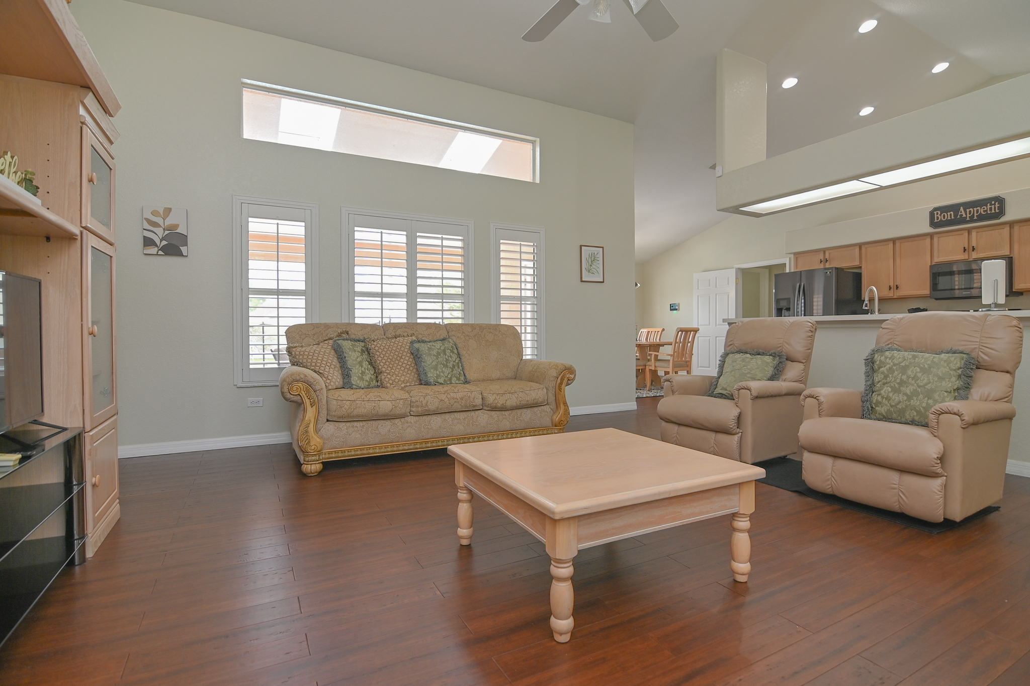 Loma Vista Escape - 4BR Pool Home near Disney