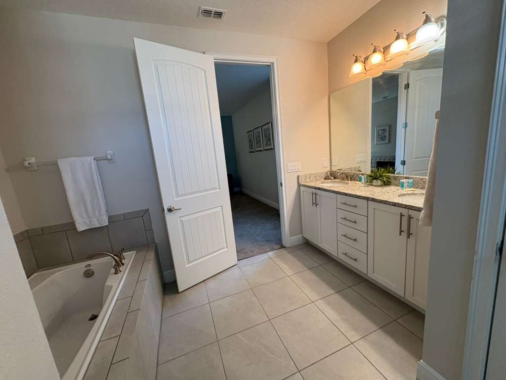 6 bedroom vacation house at Reunion - Image 19