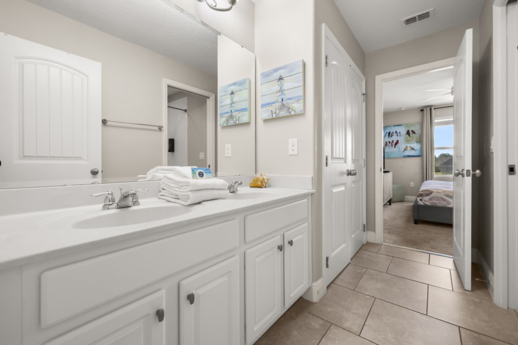 6 bedroom vacation house at Solterra - Image 35