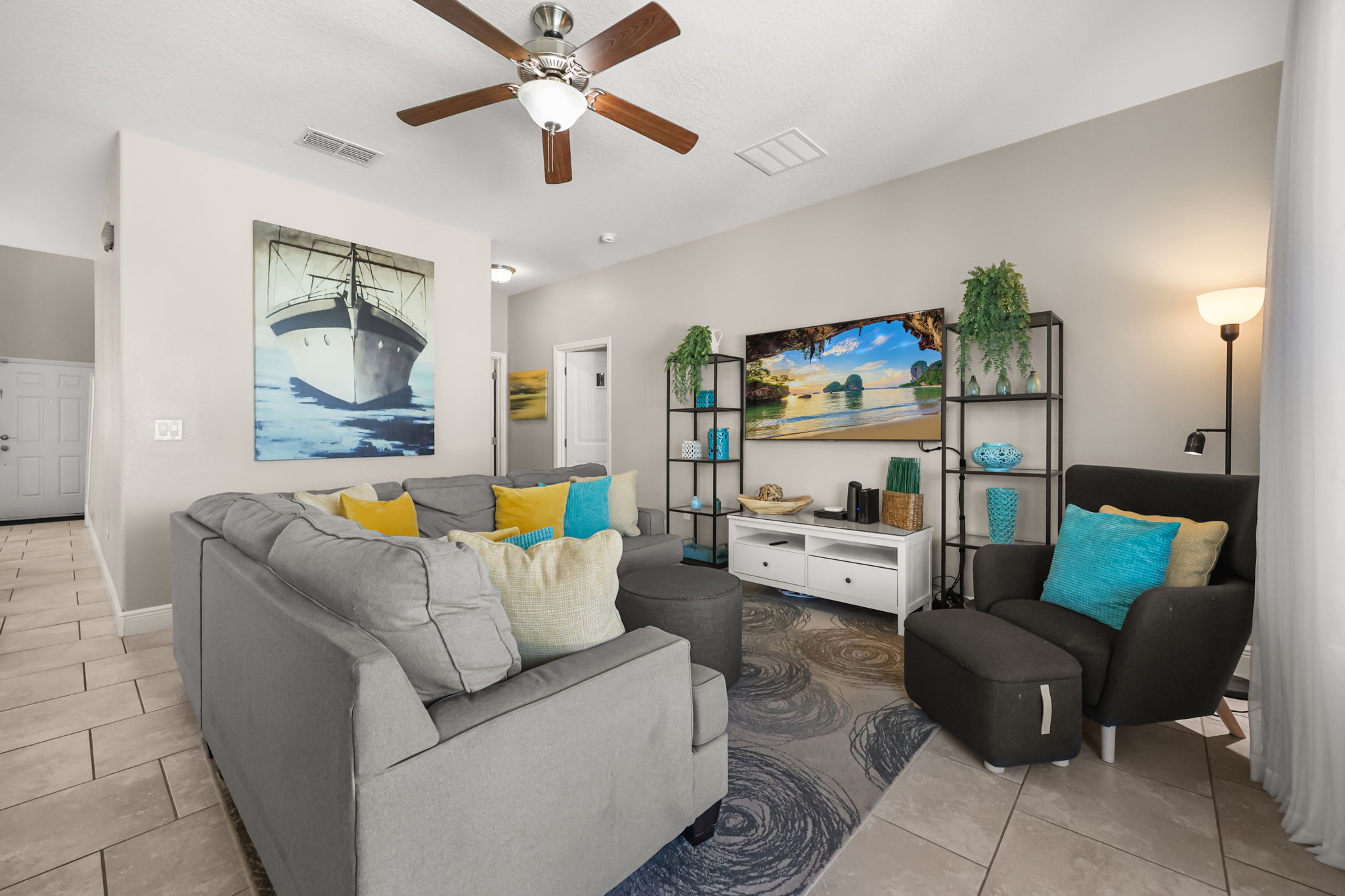 6 bedroom vacation house at Solterra - Image 2