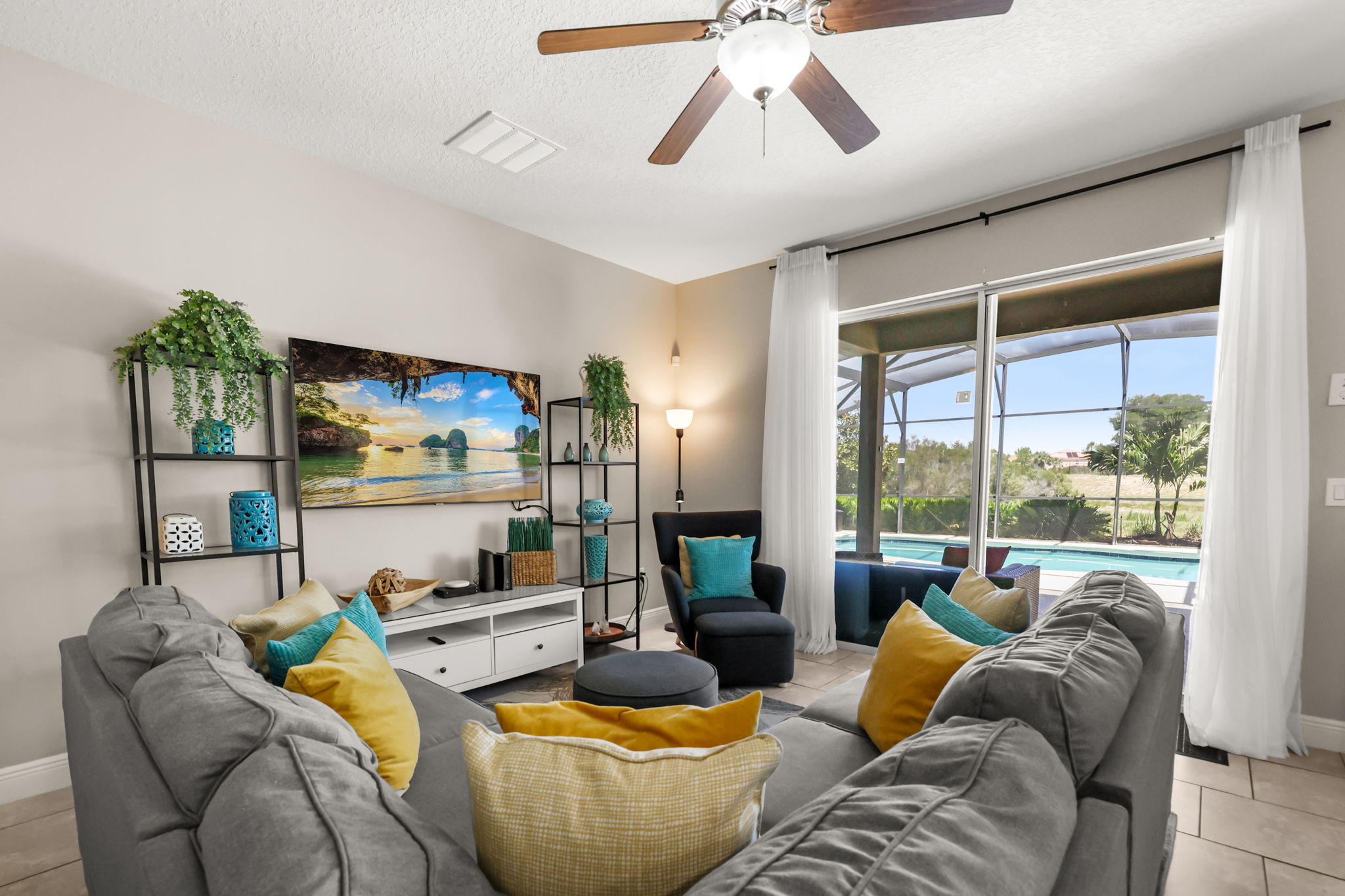 6 bedroom vacation house at Solterra - Image 3
