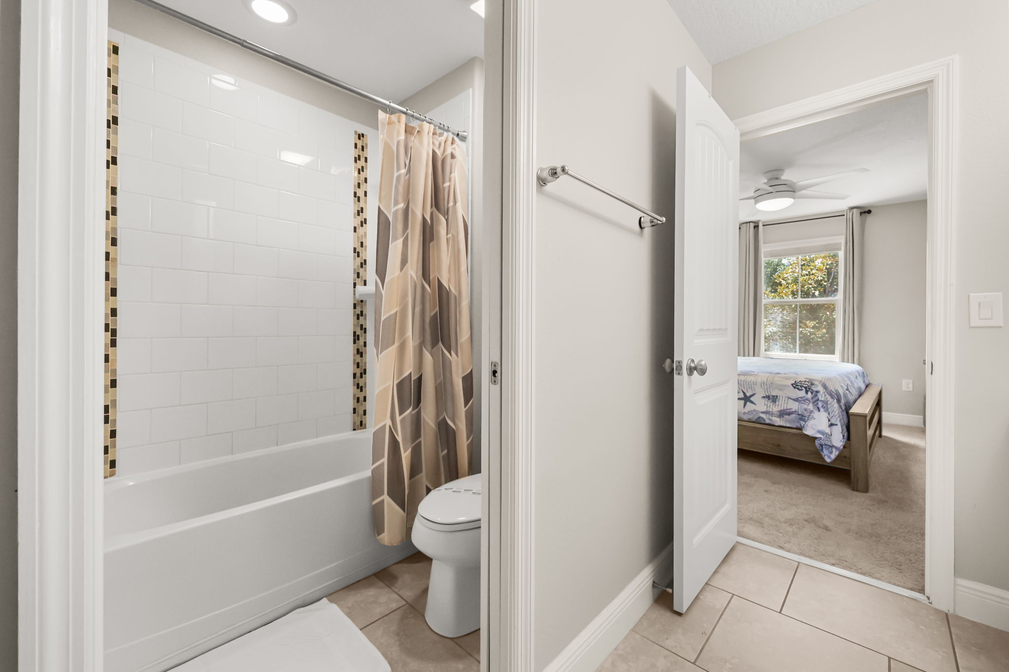 6 bedroom vacation house at Solterra - Image 34