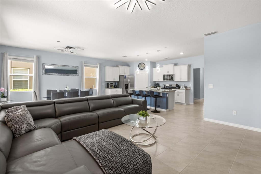 6 bedroom vacation house at Solterra - Image 2