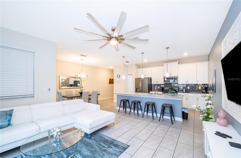 4 bedroom vacation townhouse at Storey Lake - Image 2