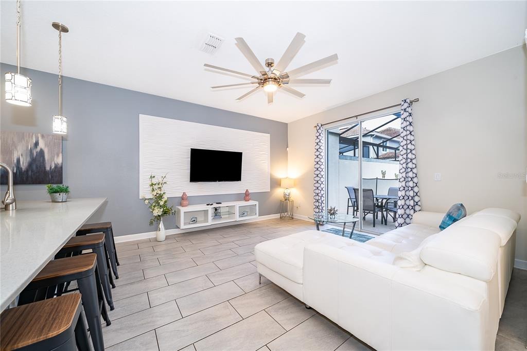 4 bedroom vacation townhouse at Storey Lake - Image 3