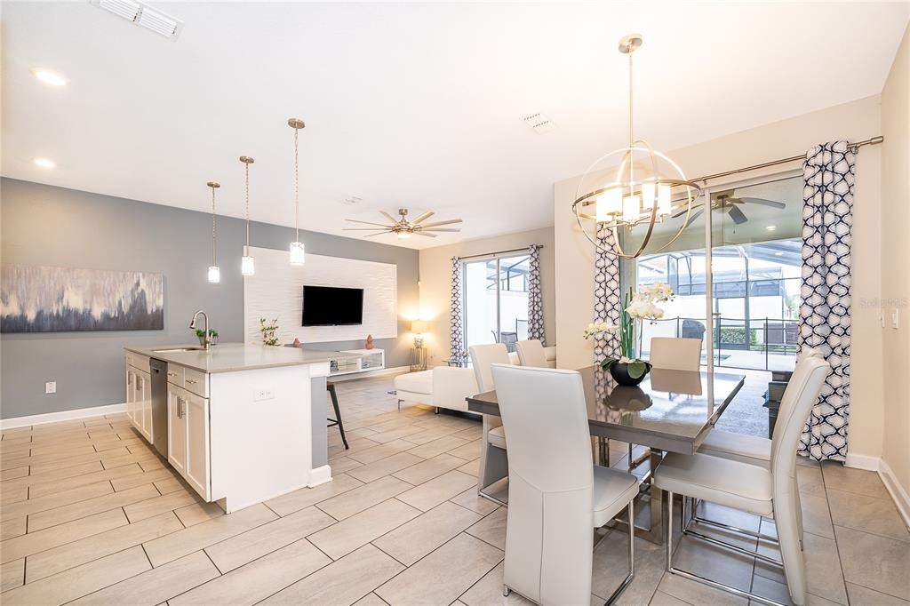 4 bedroom vacation townhouse at Storey Lake - Image 5